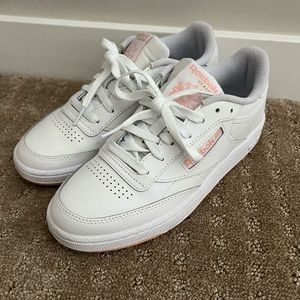 Reebok Club C women's size 8